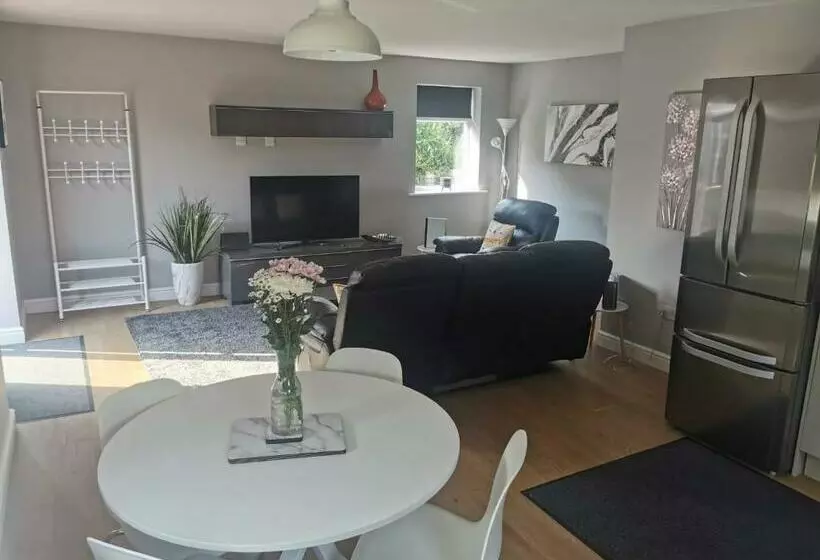 Green Street Retreat