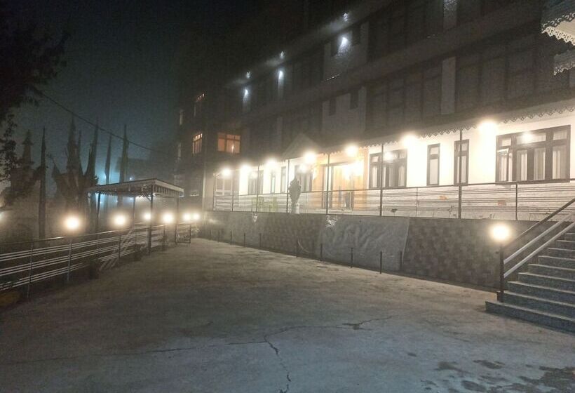 בית מלון כפרי Rufina Lachung Kunga