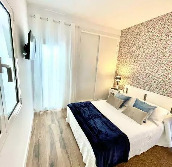 Luxury Suite Sea Front V