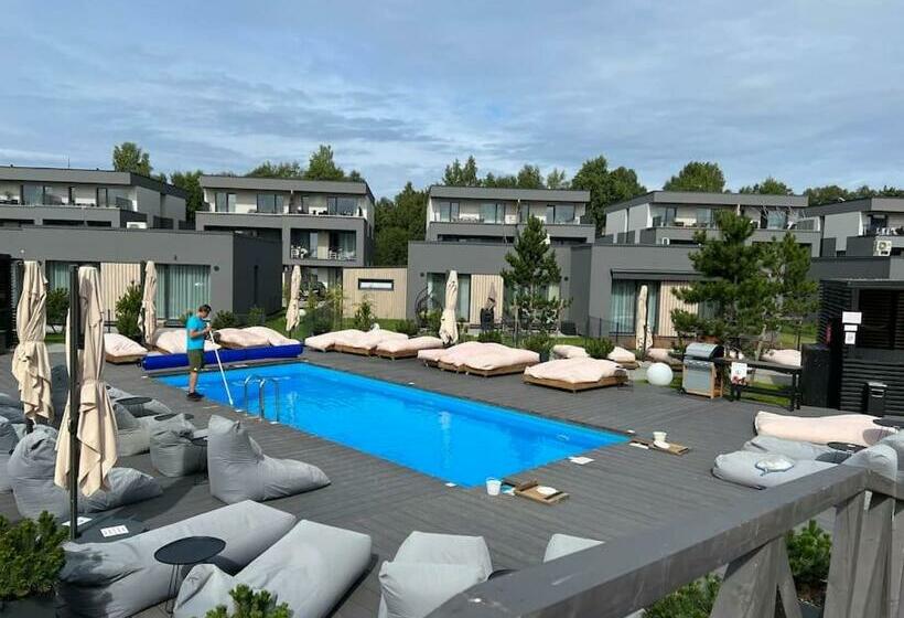 Modern & Cozy Studio With Patio “prie Juros”