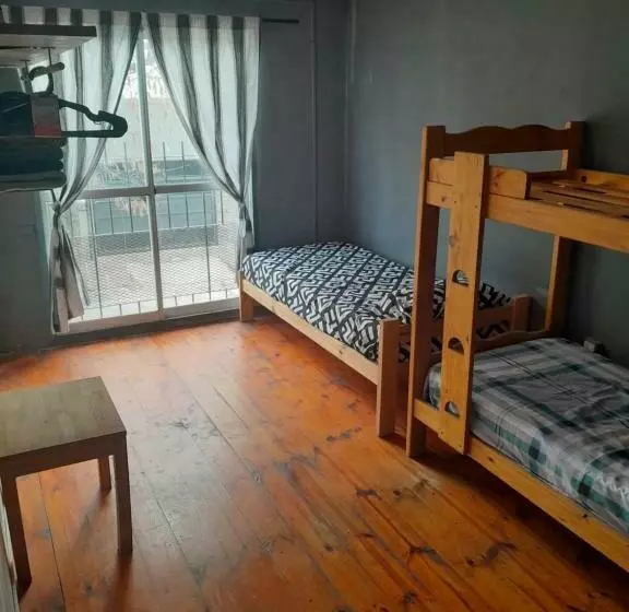 ペンション Parivaar Host