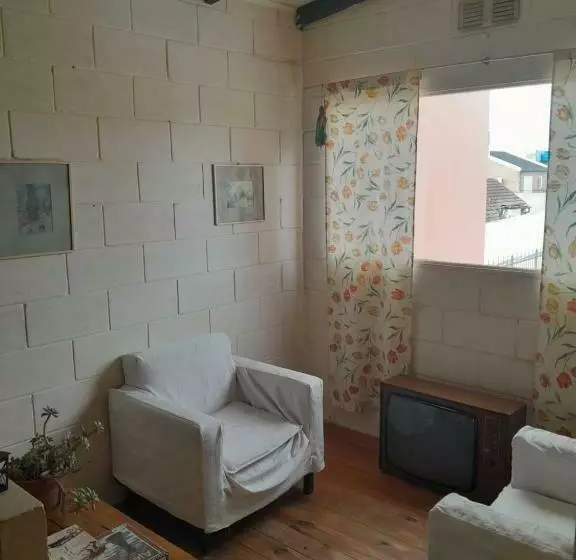 ペンション Parivaar Host