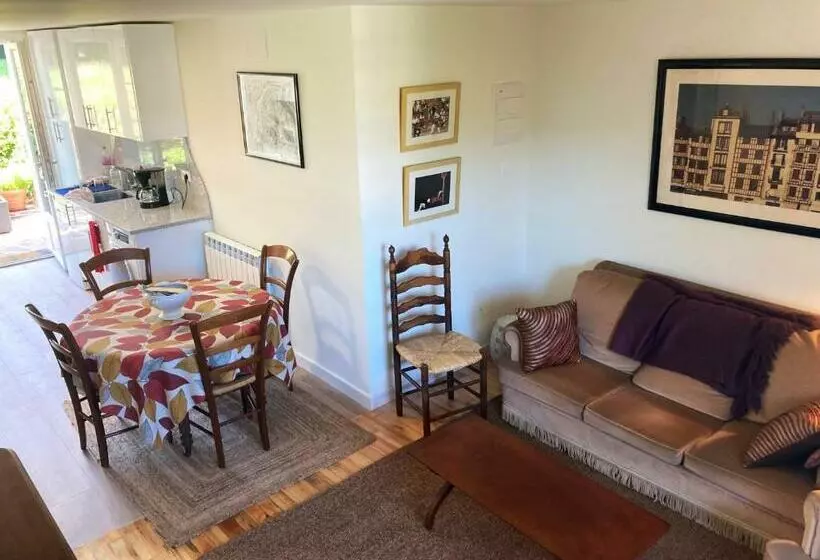 Saint Jean Pied De Port: Nere Nahia