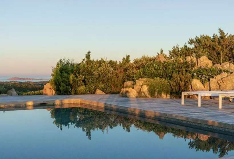 Villa With Pool And Panoramic View Costa Smeralda