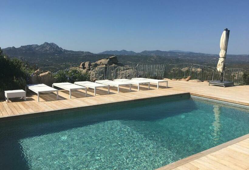 Villa With Pool And Panoramic View Costa Smeralda