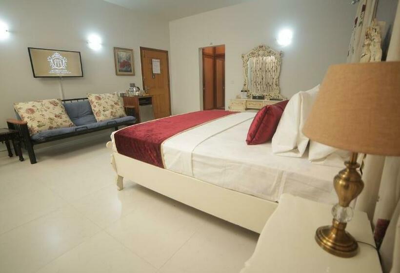 تختخواب و صبحانه Four Squares Karachi