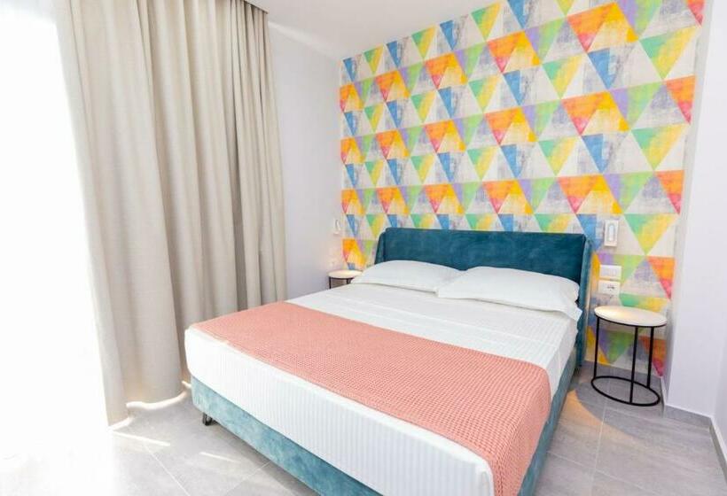 هتل Corallo Rooms