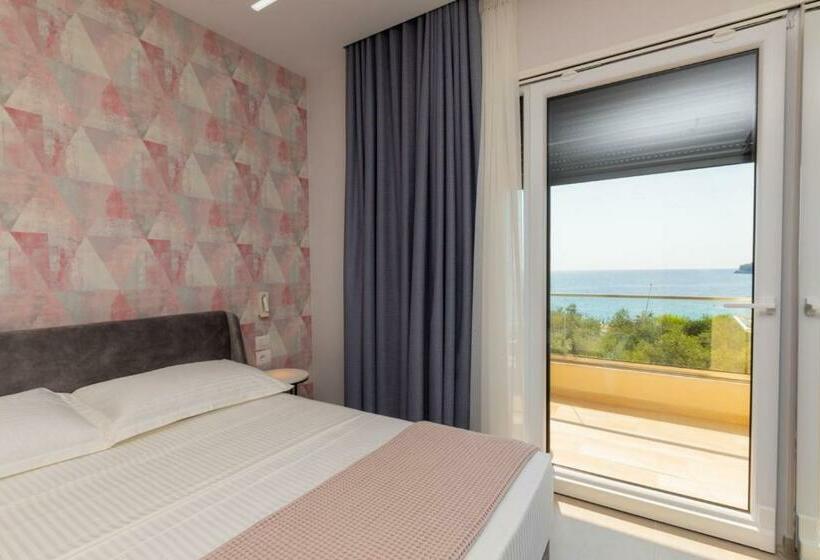 هتل Corallo Rooms