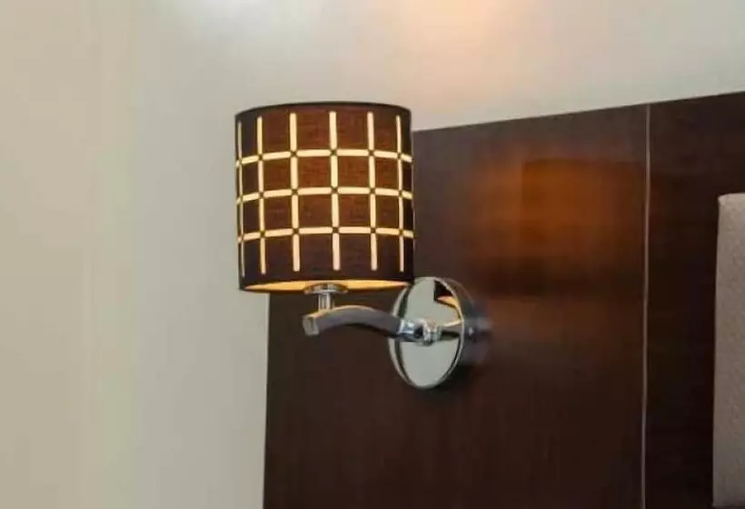 هتل Mbale Courts View