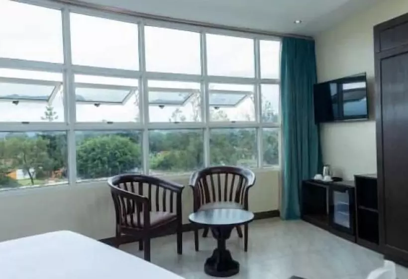 هتل Mbale Courts View