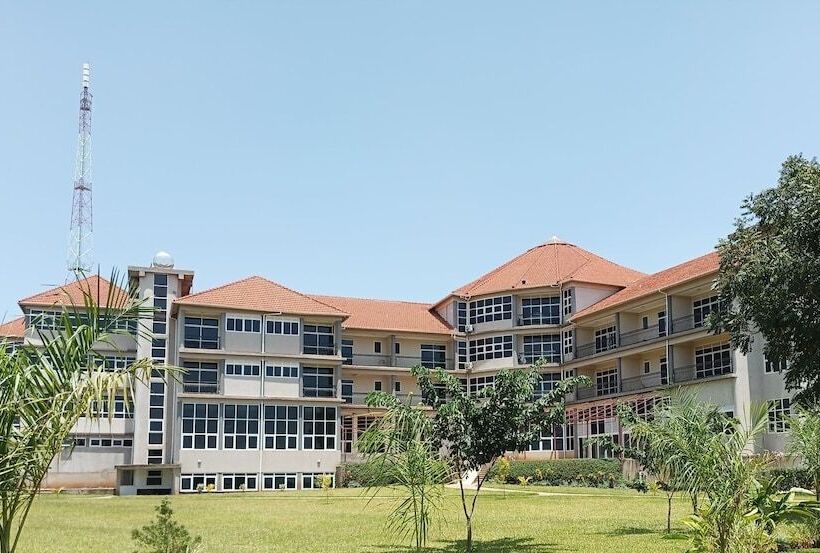 هتل Mbale Courts View