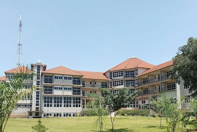 هتل Mbale Courts View