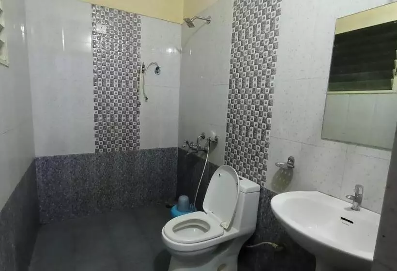 Hotelli Staymaker Shubhodaya Lodge