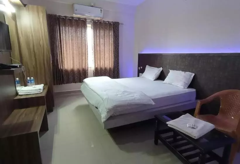 Hotelli Staymaker Shubhodaya Lodge