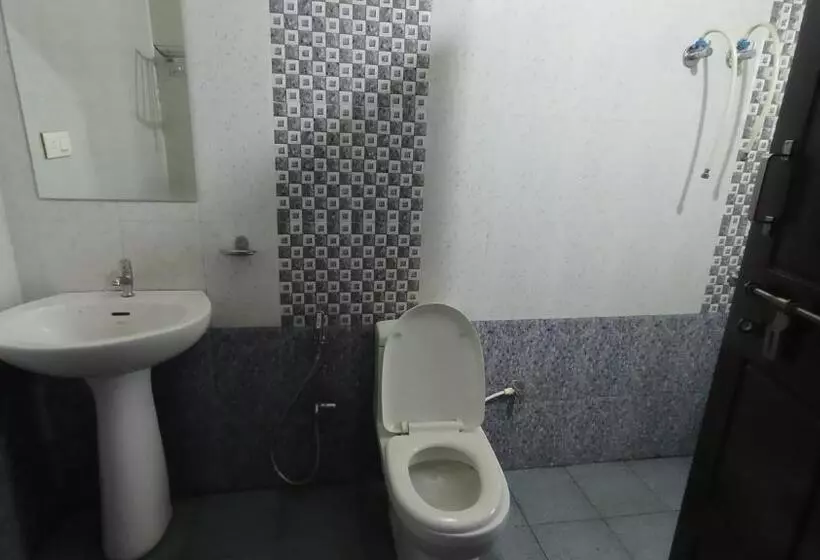 Hotelli Staymaker Shubhodaya Lodge