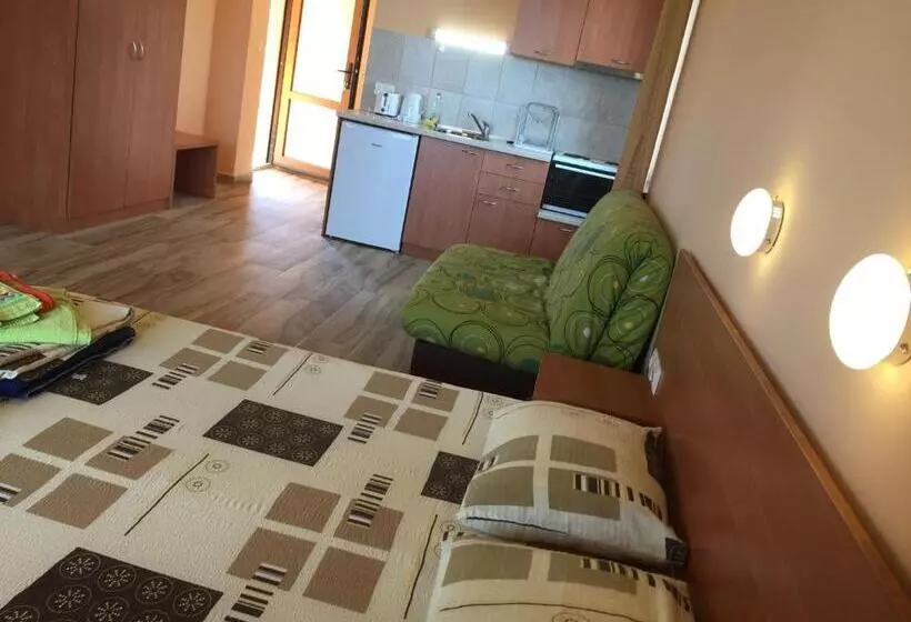 پانسیون къща за гости каланджа 2