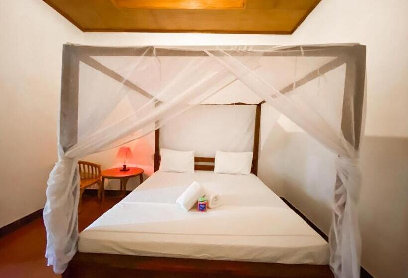 ペンション Gili Spoy Spoy