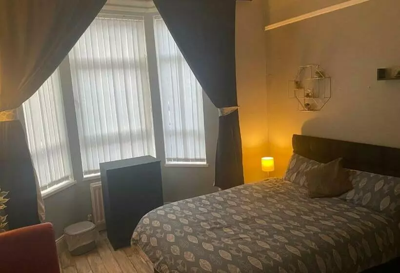 تختخواب و صبحانه Bnb