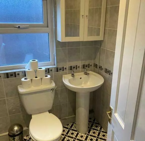 تختخواب و صبحانه Bnb