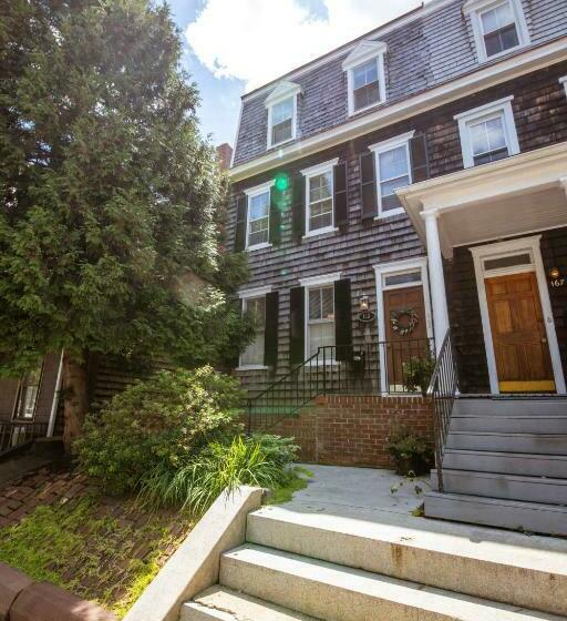 Downtown Annapolis King George 1st Floor Hideaway