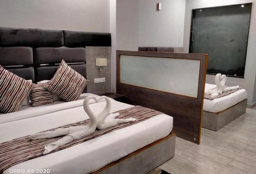 בית מלון כפרי Vasdaa Grand, Dehradun   Airport