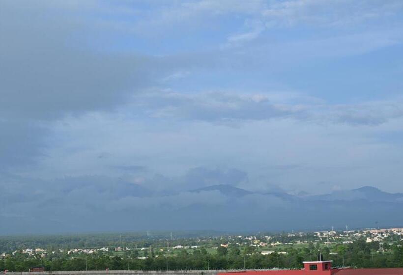 בית מלון כפרי Vasdaa Grand, Dehradun   Airport
