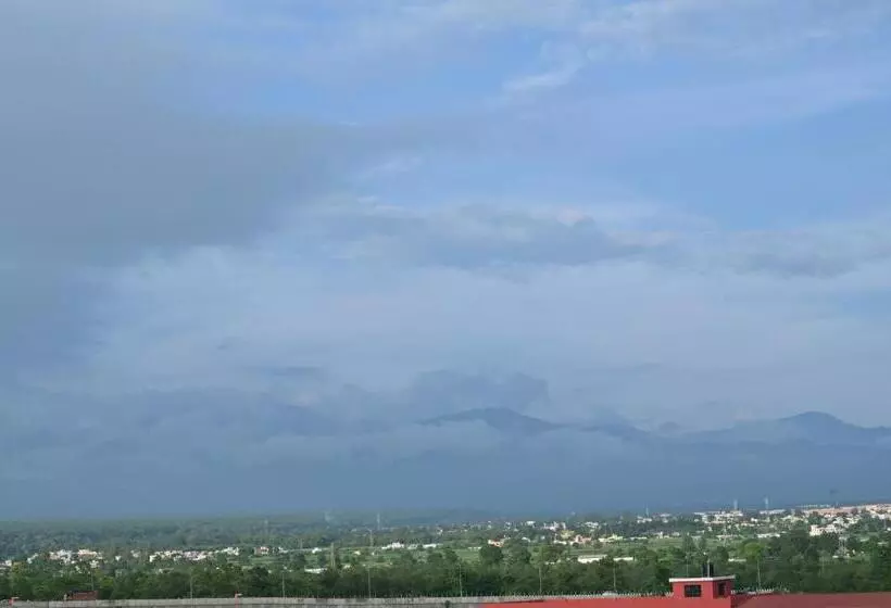 ホテル Vasdaa Grand, Dehradun   Airport