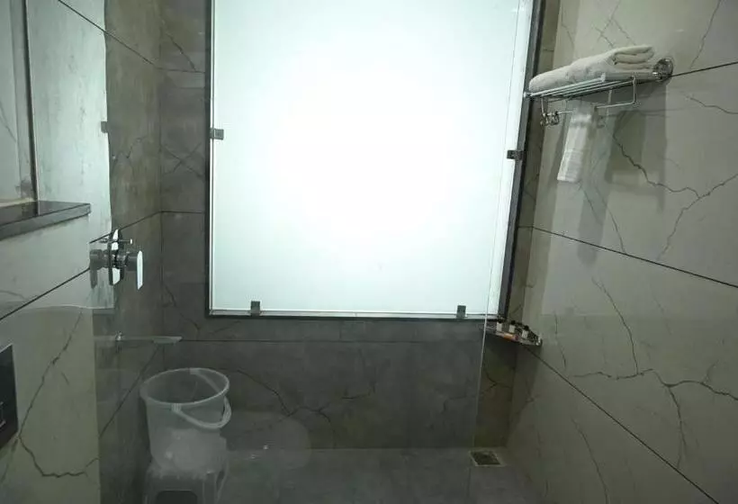 ホテル Vasdaa Grand, Dehradun   Airport