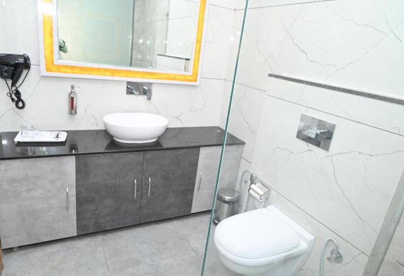 בית מלון כפרי Vasdaa Grand, Dehradun   Airport