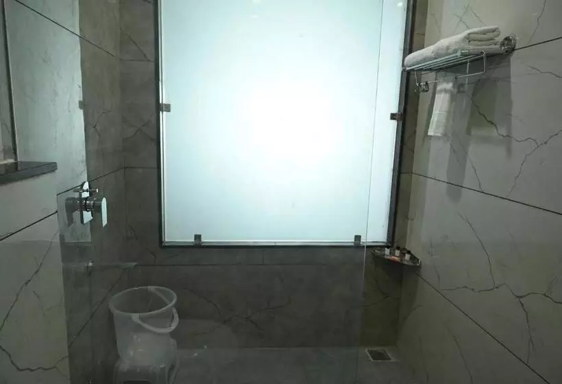 ホテル Vasdaa Grand, Dehradun   Airport