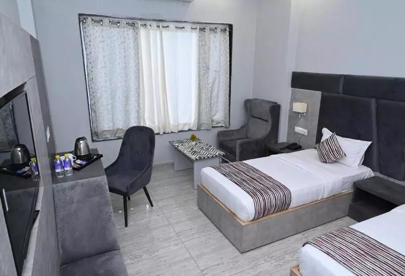 ホテル Vasdaa Grand, Dehradun   Airport