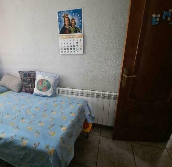 Bed and Breakfast Habitación Individual En Casa Familiar Dentro De Ciudad Patrimonio De La Humanidad