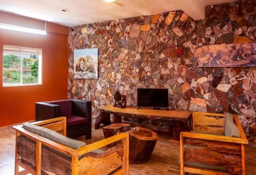 هتل African Tribe Suites