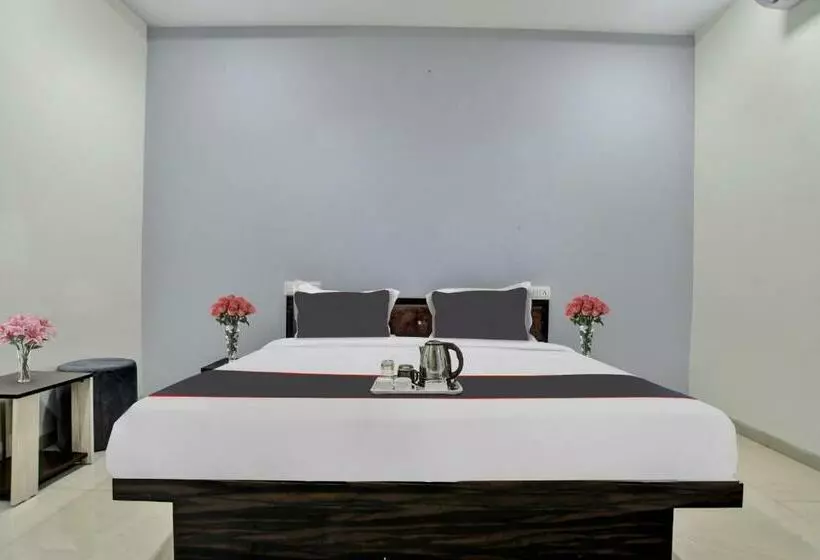 هتل Collection O Heritage