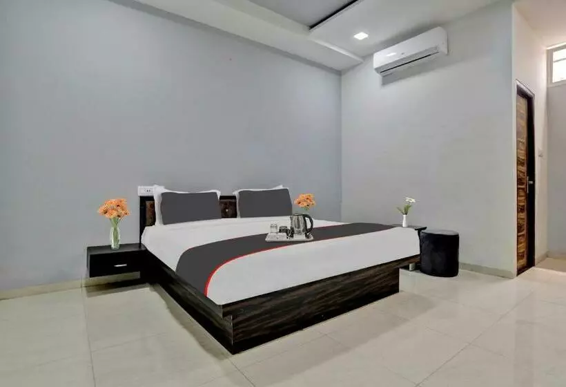 هتل Collection O Heritage