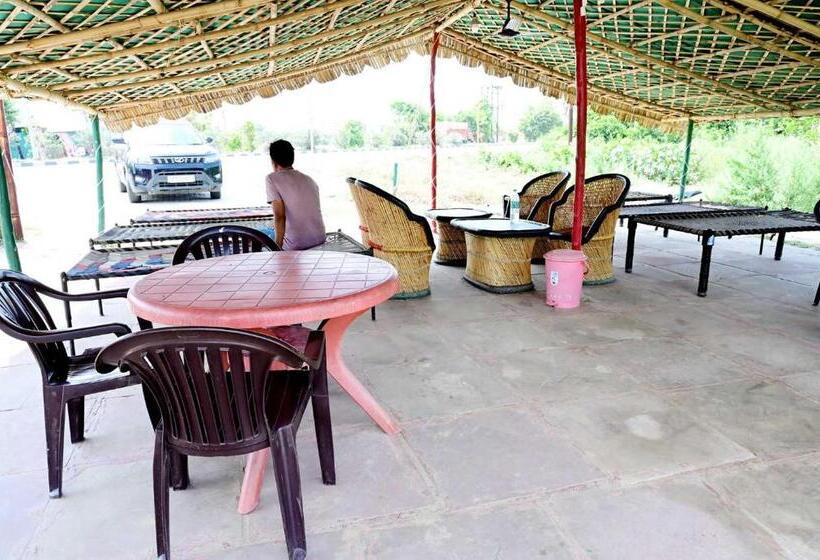 فندق Spot On 91771 Heaven Inn