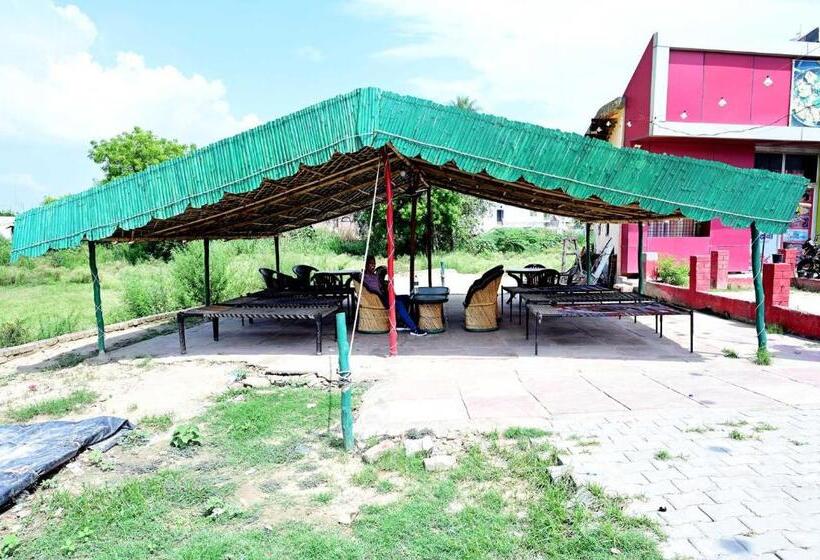 فندق Spot On 91771 Heaven Inn