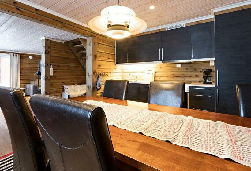 Lake View Apartment 4 Bedrooms And 2 Bathrooms