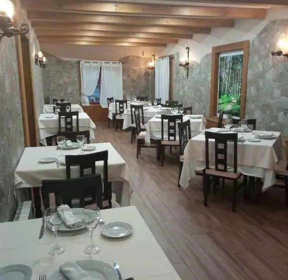 ペンション Hostal Sabor Fusion