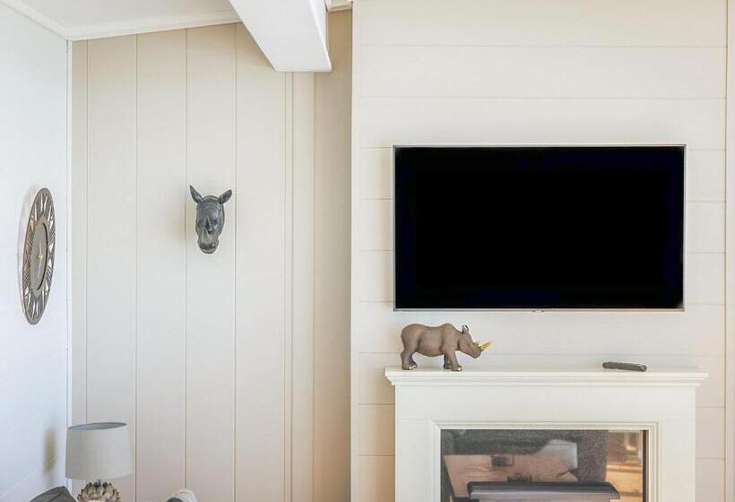 منتجع Folly Farm Holiday Park