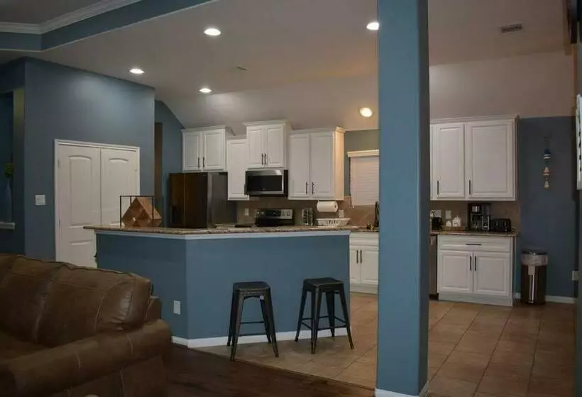 Spacious Conroe Home Around 4 Miles To The Lake