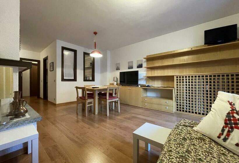 024 Trilocale, Giustino