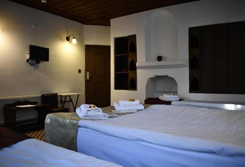 مبيت وإفطار Yedekcioğlu Konak