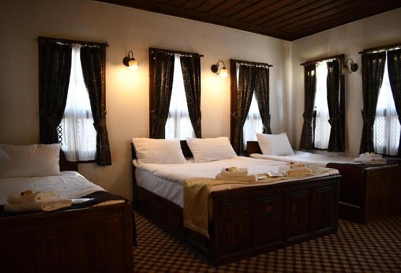 مبيت وإفطار Yedekcioğlu Konak