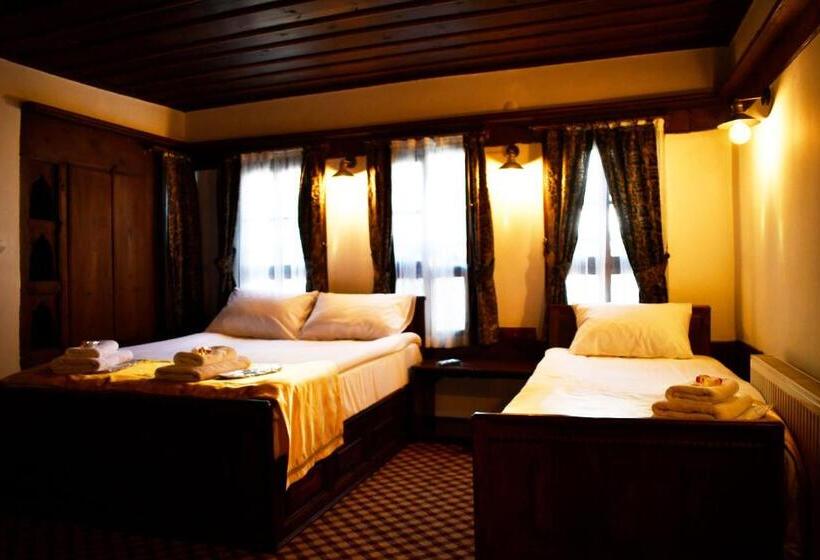 مبيت وإفطار Yedekcioğlu Konak