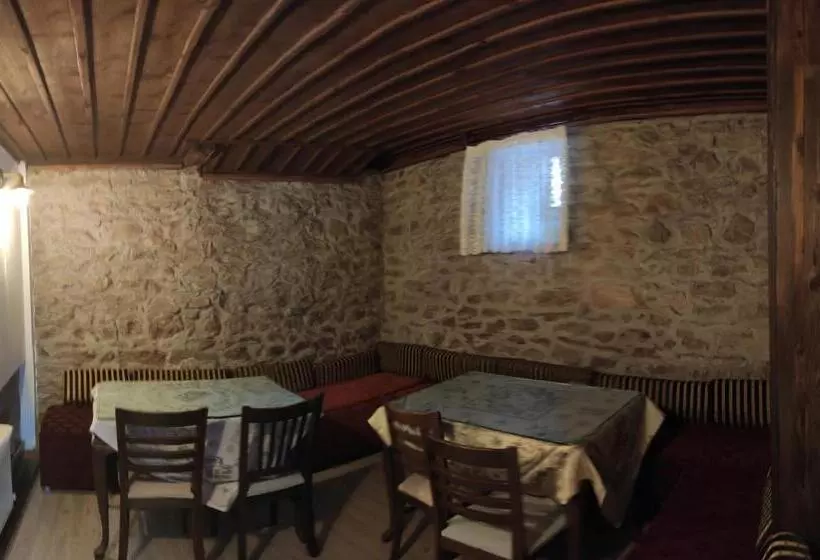 ベッドアンドブレックファースト Yedekcioğlu Konak