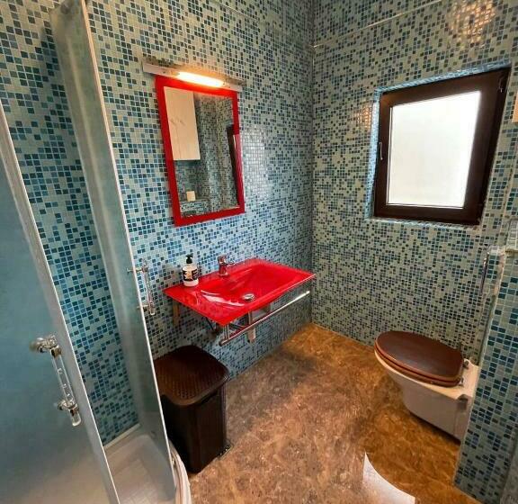 Centrul Vechi Old Apartments In Bucharest