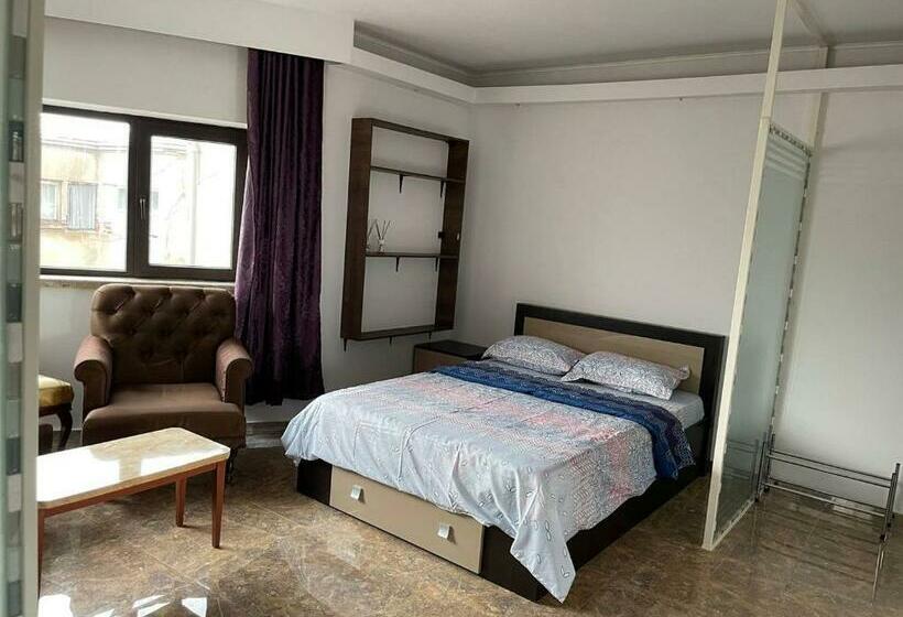 Centrul Vechi Old Apartments In Bucharest