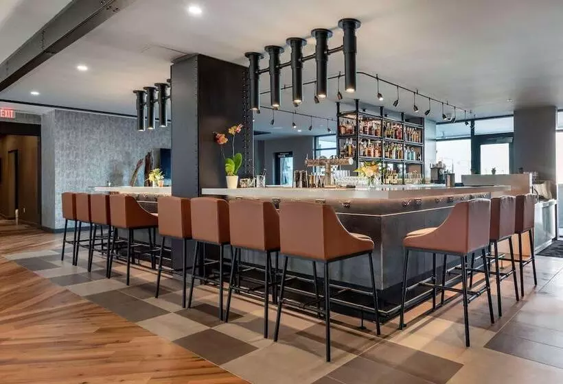 Cambria Hotel Portland Downtown Old Port