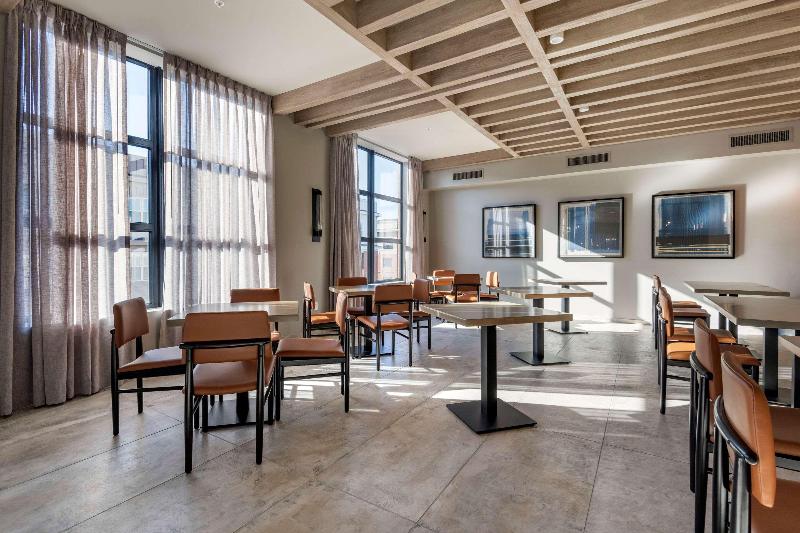 Cambria Hotel Portland Downtown Old Port